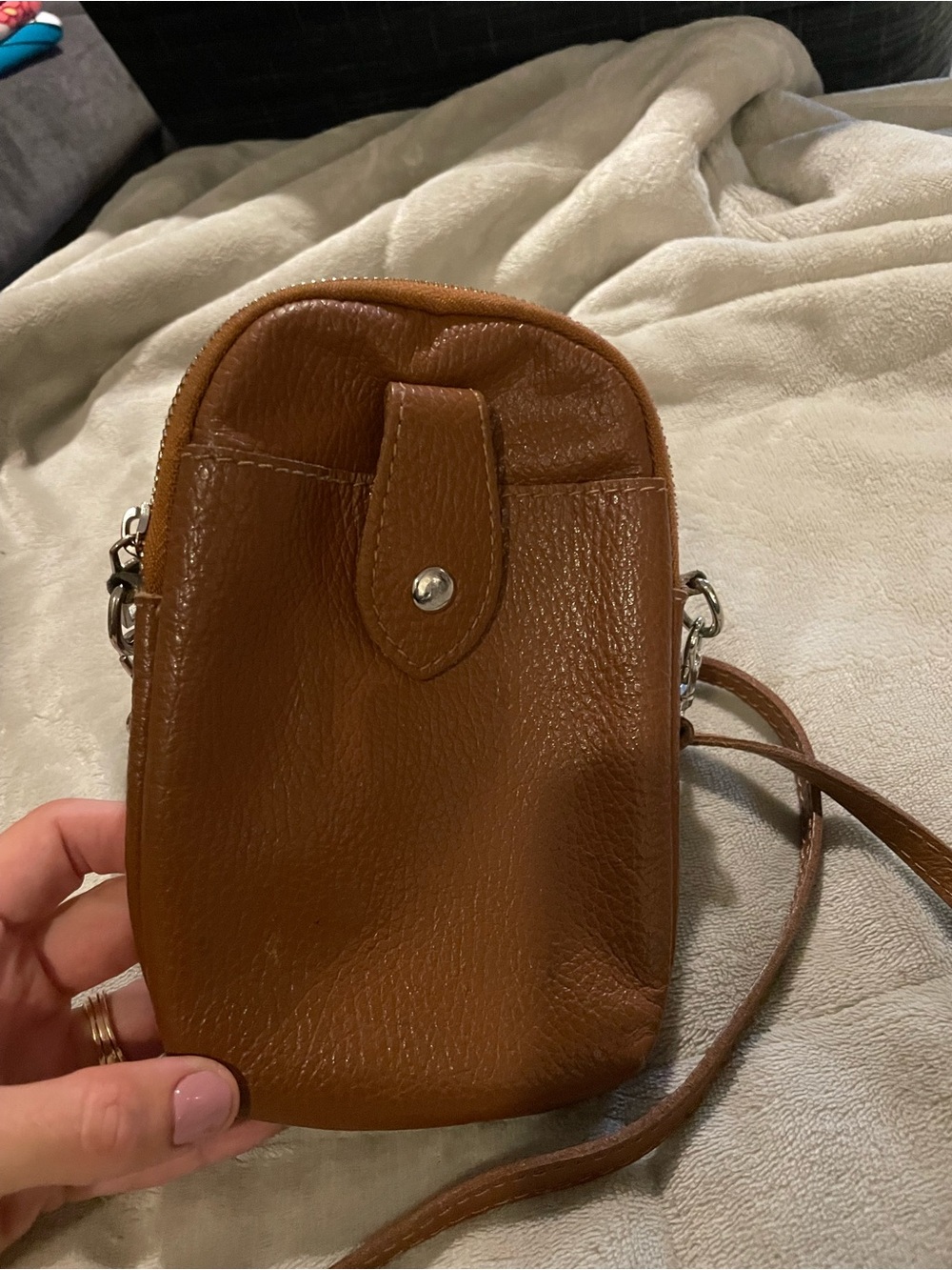 Vera pelle Italian Leather Crossbody Phone Pouch - Brown